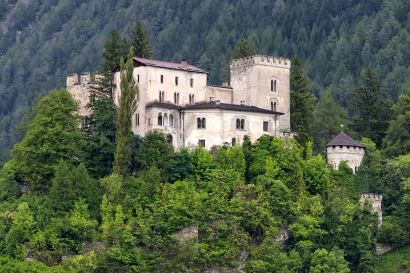 Weissenstein Castle (Schloss Weißenstein), Matrei in Osttirol, Lienz, Tyrol, Austria | Austrian Scenery (IMG_7367.jpg)