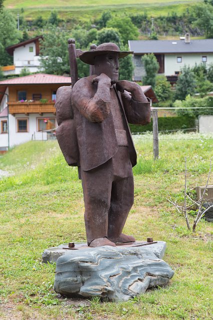 statue in Matrei in Osttirol, Tyrol, Austria | Austrian Scenery - Part II (IMG_9608.jpg)