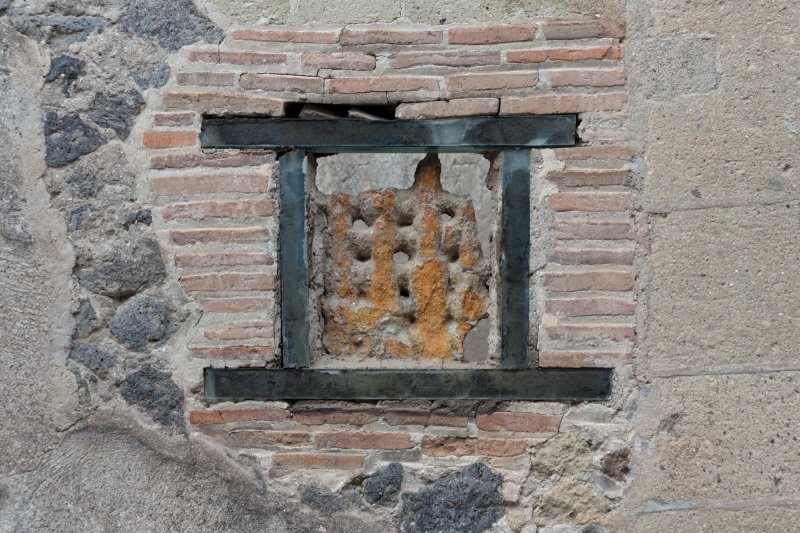 Window with wooden frame and iron bars in House of the Alcove, Herculaneum | Herculaneum, Campania (Italy) (IMG_2331.jpg)