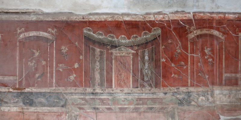 Decoration of main living room (oecus) in the House of the Wooden Partition, Herculaneum | Herculaneum, Campania (Italy) (IMG_2360.jpg)
