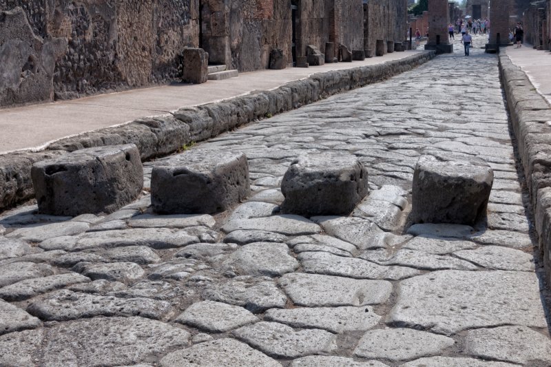 Pedestrian Crossing, Pompeii | Pompeii - The Roman Time Capsule (IMG_1998.jpg)