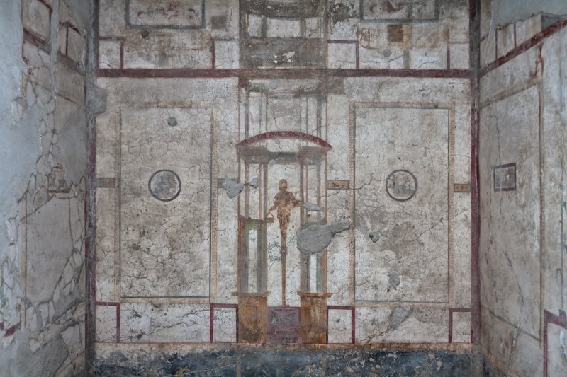 Cubiculum (bedroom) in the House of Octavius Quartio, Pompeii | Pompeii - The Roman Time Capsule (IMG_2222.jpg)