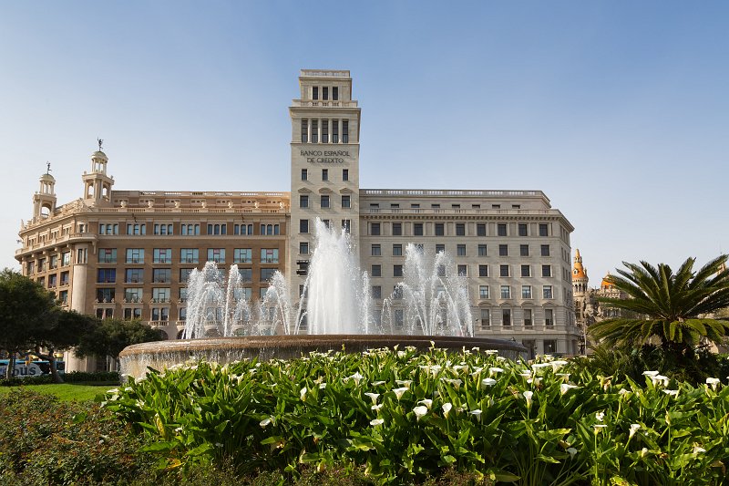 Fountain at Plaça de Catalunya, Barcelona | Barcelona (Catalonia, Spain) (IMG_7611.jpg)