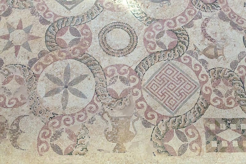 Geometric Mosaic, House of Dionysos, Paphos Archaeological Park, Cyprus | Cyprus - Paphos (IMG_2554.jpg)
