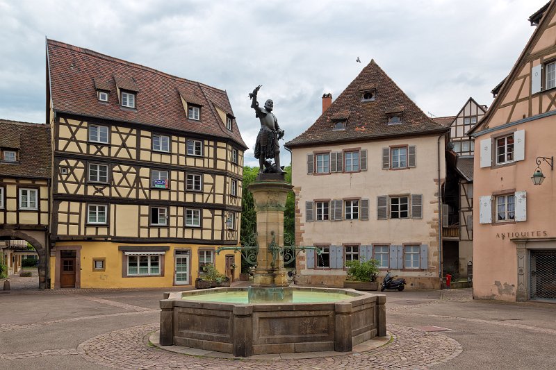 Schwendi Fountain, Colmar, Alsace, France | Colmar Old Town - Alsace, France (IMG_2756_57.jpg)
