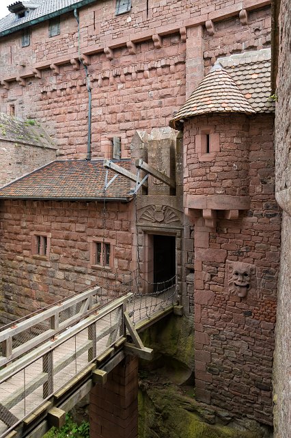 Drawbridge, Haut-Koenigsbourg Castle, Orschwiller, Alsace, France | Haut-Koenigsbourg Castle - Alsace, France (IMG_3113.jpg)