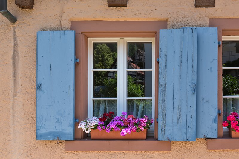 Window and Flowers, Schiltach, Baden-Württemberg, Germany | Schiltach - Baden-Württemberg, Germany (IMG_5950.jpg)