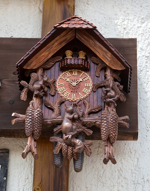 Cuckoo Clock on display,Triberg im Schwarzwald, Germany | Triberg im Schwarzwald - Baden-Württemberg, Germany (IMG_5279.jpg)