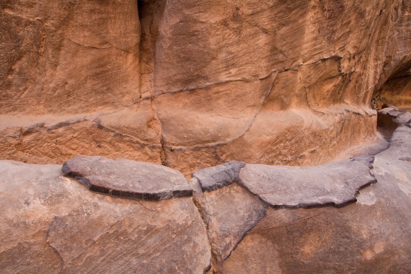Petra - The Siq-Nabataean aqueduct | Jordan - Petra (IMG_7713.jpg)