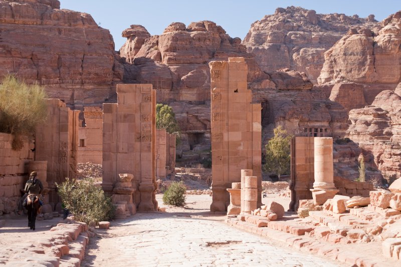 Petra - Temenos Gateway | Jordan - Petra (IMG_7926.jpg)