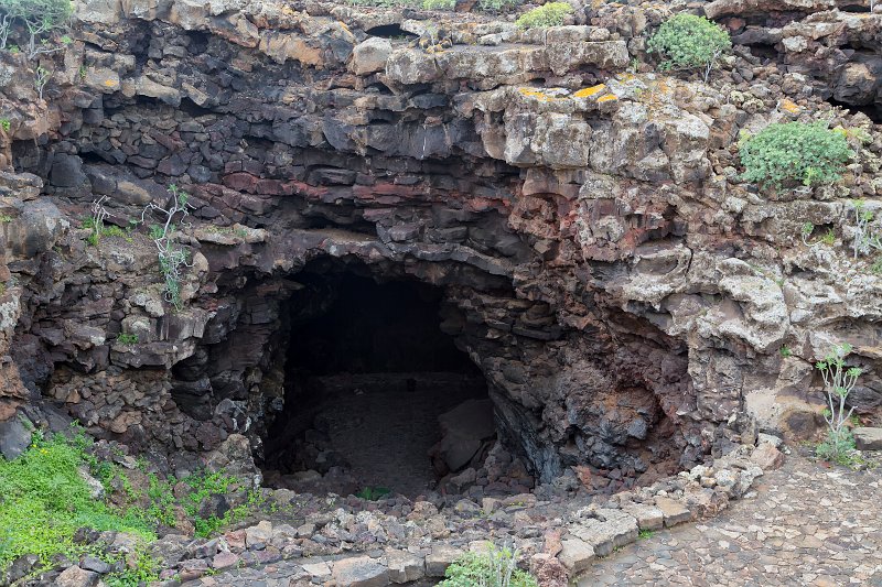 Entrance to Cueva de los Verdes, Haría, Lanzarote | Lanzarote I (IMG_3282.jpg)