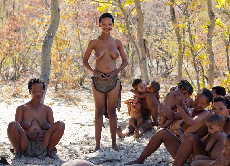 Bushmen Women and Babies | Bushmen People - Grootfontein, Namibia (IMG_5553.jpg)