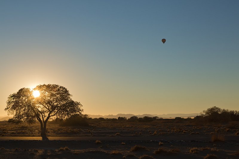 Hot-Air Balloon in Flight, Sossusvlei, Namib-Naukluft National Park, Namibia | Sossusvlei - Namibia (IMG_3285.jpg)