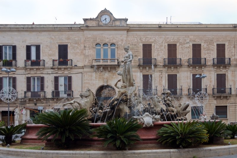 Fountain of Diana in Piazza Archimede, Ortygia | Sicily - Syracuse and Ortygia Island (IMG_8969.jpg)