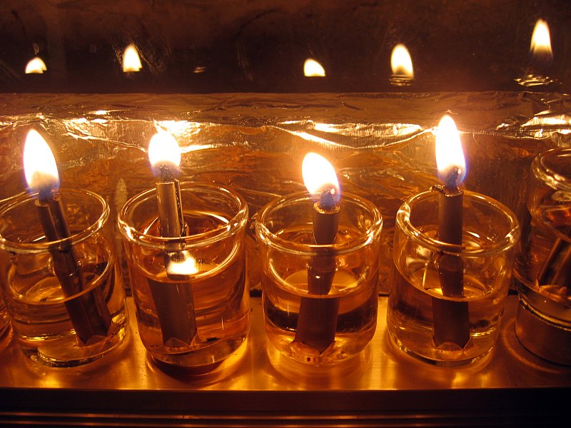 Hanukkah candles in Nachlaot, Jerusalem | Israel (IS53-IMG_9298_f.jpg)