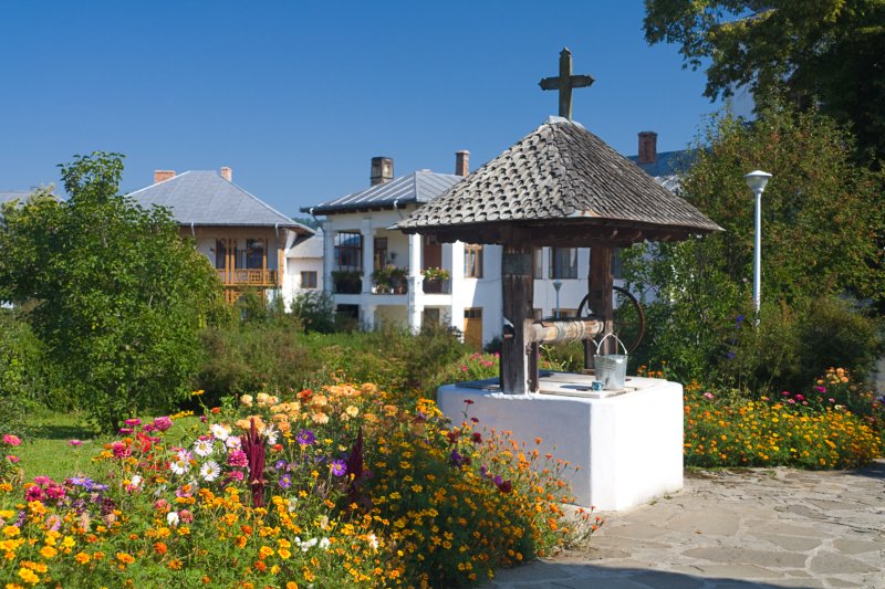 Văratec Monastery, Neamţ county | Monasteries and Churches in Romania (MO18-IMG_0847_f.jpg)