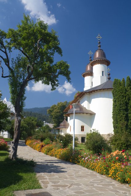 Văratec Monastery, Neamţ county | Monasteries and Churches in Romania (MO29-IMG_0858_f.jpg)