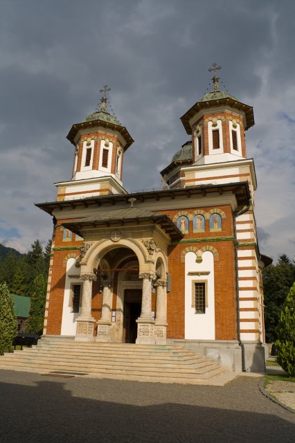 Sinaia Monastery, Prahova county | Monasteries and Churches in Romania (MO56-IMG_2413_f.jpg)