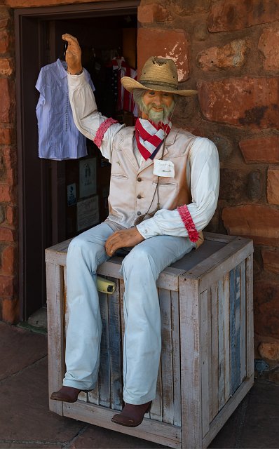 Mannequin, Sedona, Arizona, USA | Short Visit to Sedona - Arizona, USA (IMG_7695.jpg)