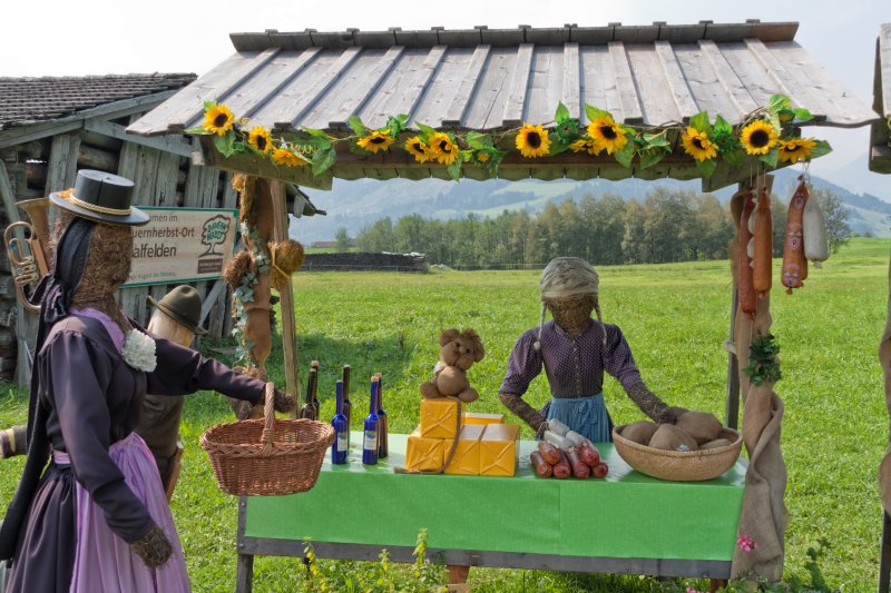 Preparations for Farmers Harvest Festival (bauernherbst) in Saalfelden, Zell am See, Salzburg, Austria | Austrian Scenery (IMG_7239.jpg)