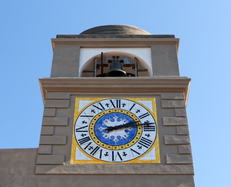Clock tower in La Piazzetta (Piazza Umberto I), Capri | Capri Island (Campania, Italy) (IMG_3185.jpg)