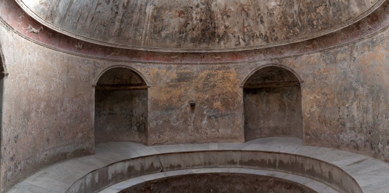 Frigidarium (cold room) of the Forum Baths, Pompeii | Pompeii - The Roman Time Capsule (IMG_2116_17_18_19_20_21.jpg)
