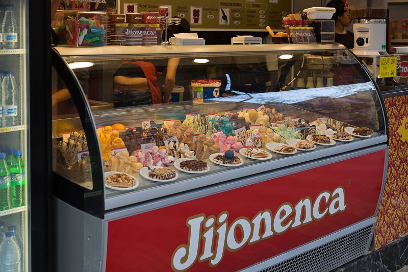 Ice Cream Parlor on La Rambla, Barcelona | Barcelona (Catalonia, Spain) (IMG_7626.jpg)