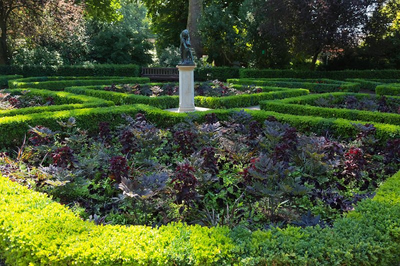 Dutch Garden, Holland Park | London - Part III (IMG_1875.jpg)