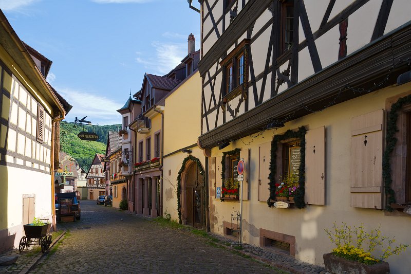 Typical Street, Kaysersberg, Alsace, France | Kaysersberg - Alsace, France (IMG_4239.jpg)