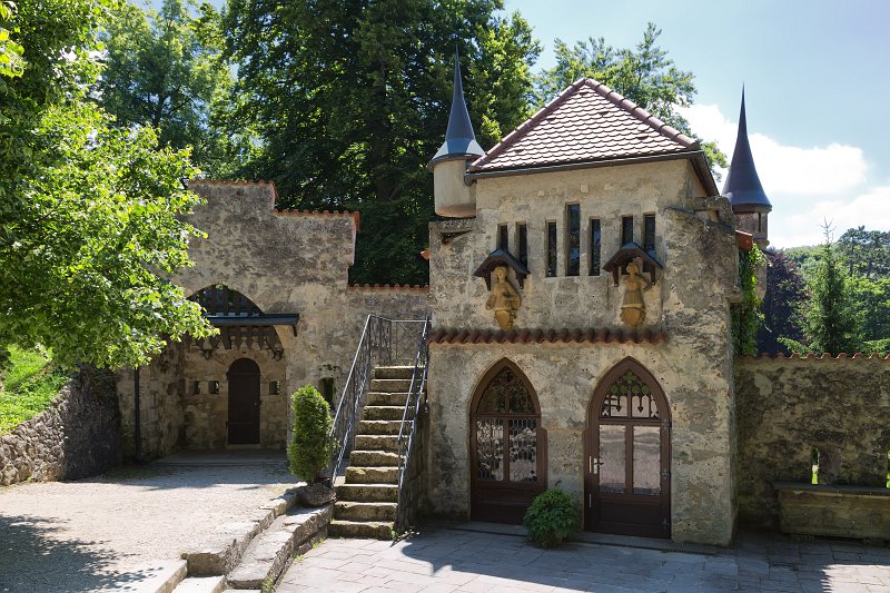 Lichtenstein Castle, Honau, Germany | Lichtenstein Castle - Honau, Germany (IMG_7453.jpg)