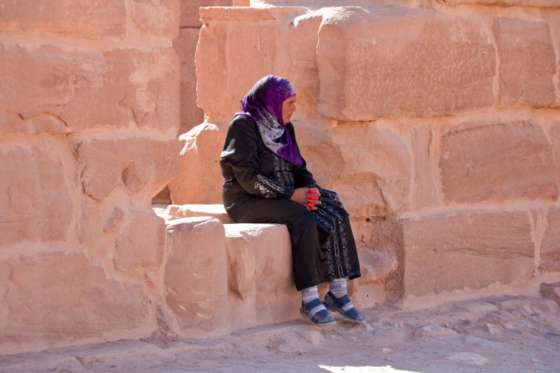 Petra - Bedouin woman | Jordan - Petra (IMG_7925.jpg)