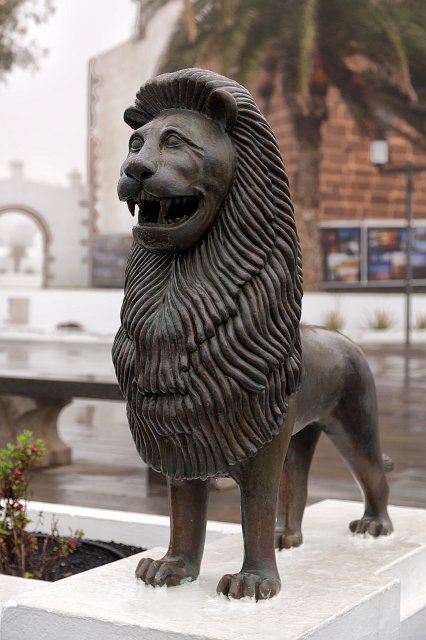 Statue of a Lion at Plaza de San Miguel ,Teguise, Lanzarote | Lanzarote II (IMG_3706.jpg)