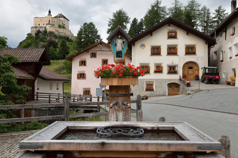 Sparsels and Tarasp Castle, Graubünden, Switzerland | Switzerland (IMG_4060.jpg)