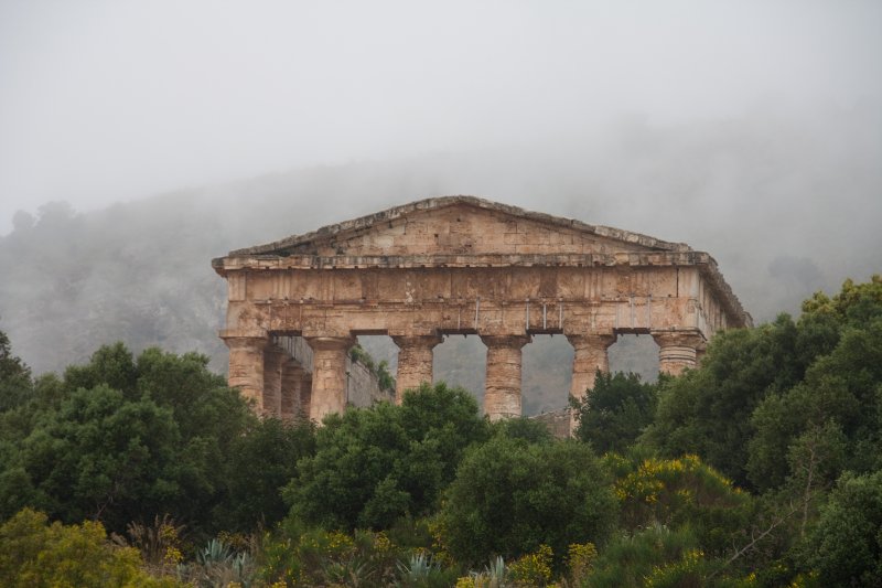 Segesta - The Doric Temple | Greek Temples in Italy (TE24-IMG_9548.jpg)
